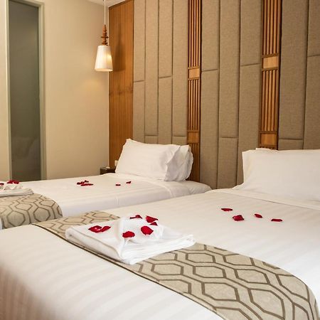 Lanna Thaphae Hotel Чиангмай Экстерьер фото