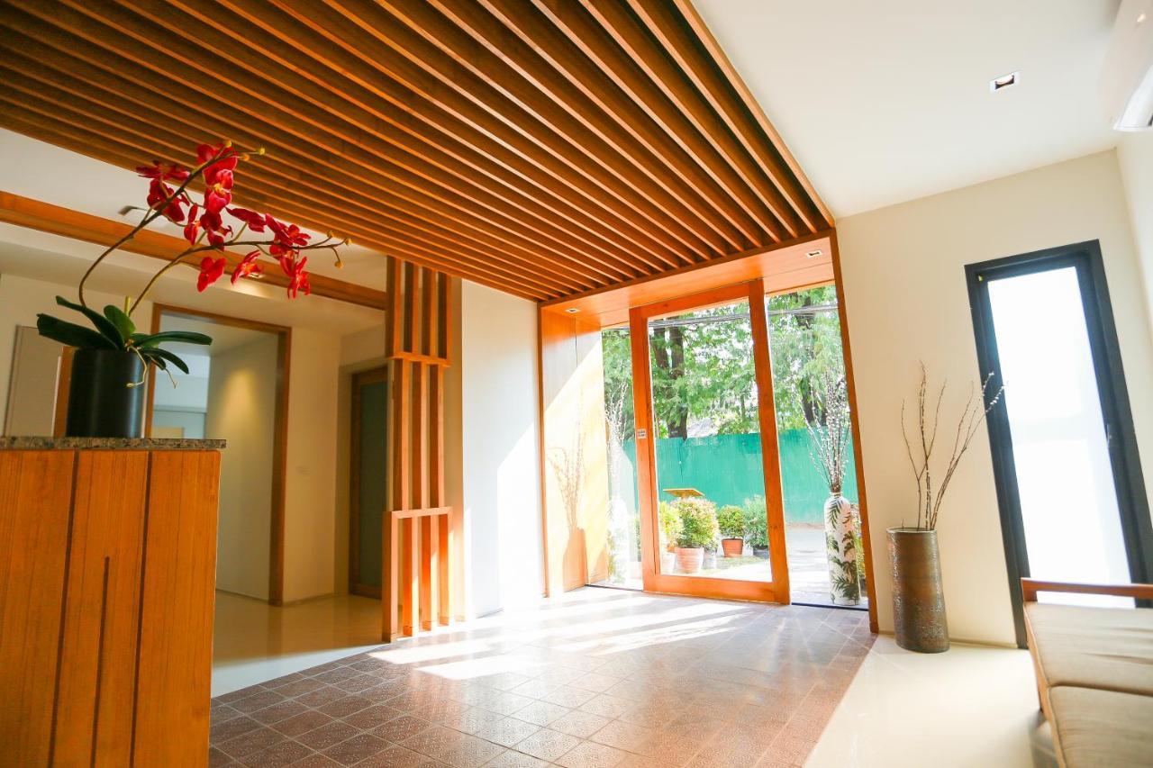 Lanna Thaphae Hotel Чиангмай Экстерьер фото