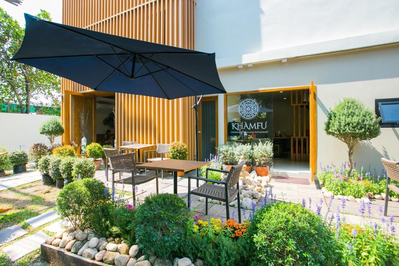 Lanna Thaphae Hotel Чиангмай Экстерьер фото