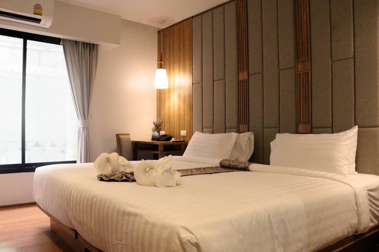 Lanna Thaphae Hotel Чиангмай Экстерьер фото
