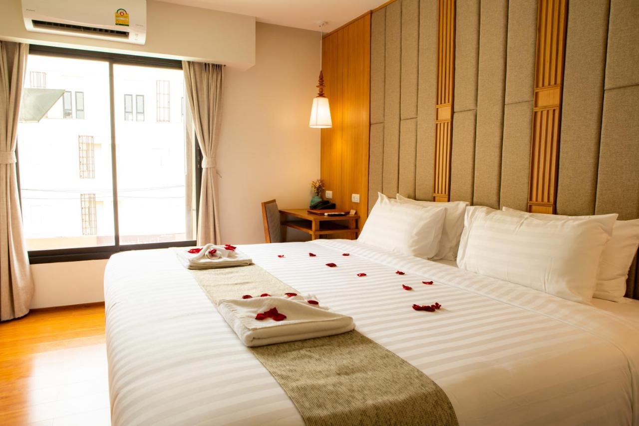 Lanna Thaphae Hotel Чиангмай Экстерьер фото
